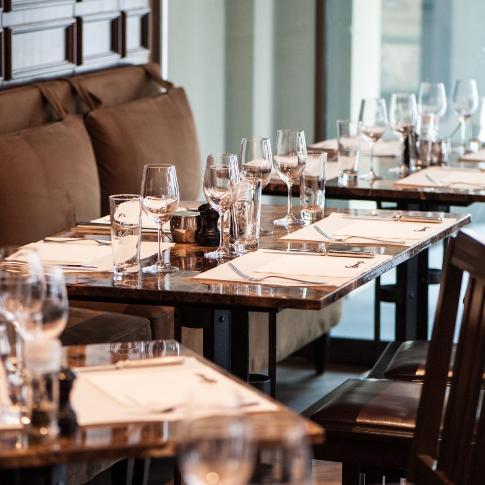 Commercio Restaurant Zürich Tische