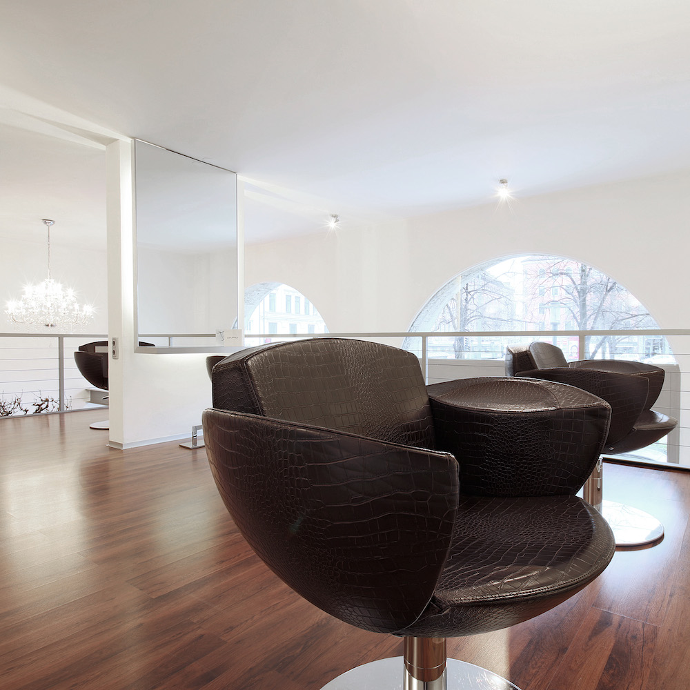 Puro Friseure München - Lichtdurchfluteter Salon zum Wohlfühlen