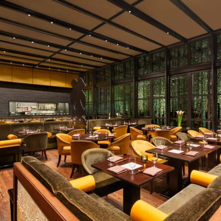 Restaurant Sra Bua im Hotel Adlon-7