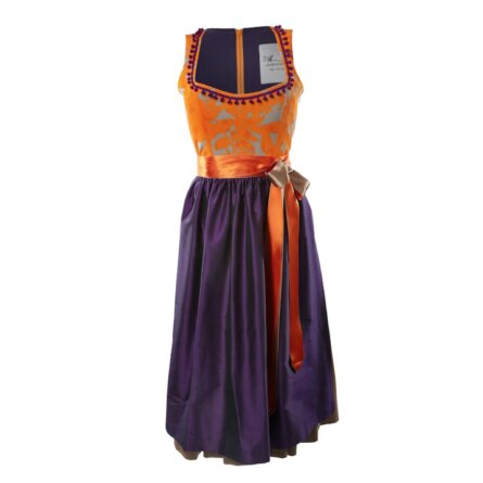 Ursula von Minckwitz München Dirndl Orange