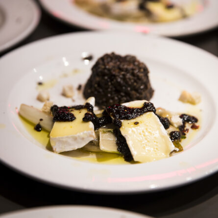 Meatingraum München Westend Vorspeise mit gebratenem Chicoree