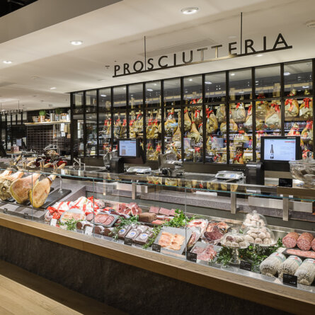 Globus Delicatessa Prosciutteria