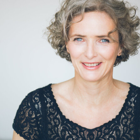 04Bewerbungsfoto_LOTTEOSTERMANN