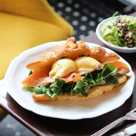 Croissant Benedict Breakfast Berlin