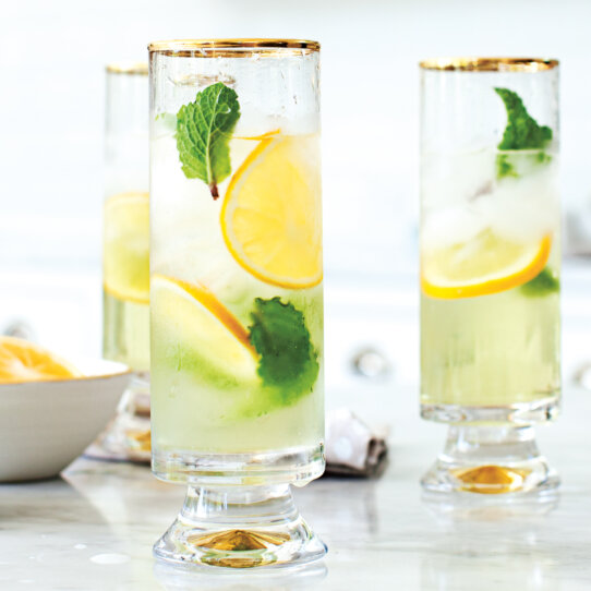 Cocktail mit Minzsirup