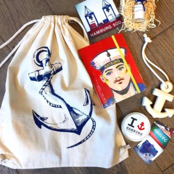 Kaufhaus Hamburg Souvenirs aus Manufakturen