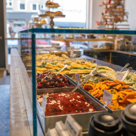 Restaurant Alpenkantine Hamburg-5