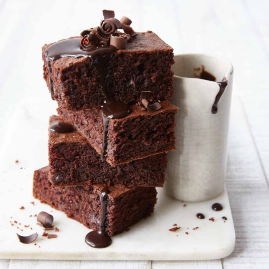 Rezept für Zucchini Kuchen von Cynthia Barcomi Rezept für Zucchini Kuchen von Cynthia Barcomi