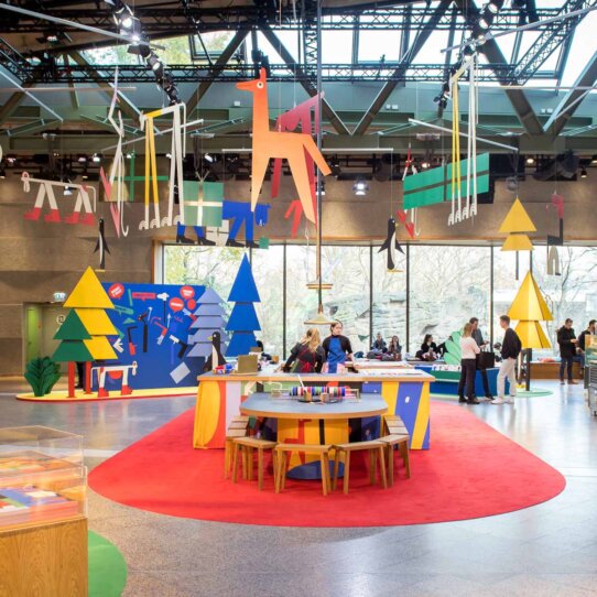 Bikin Berlin wihnachtlicher Verpackungs Service 2017-6