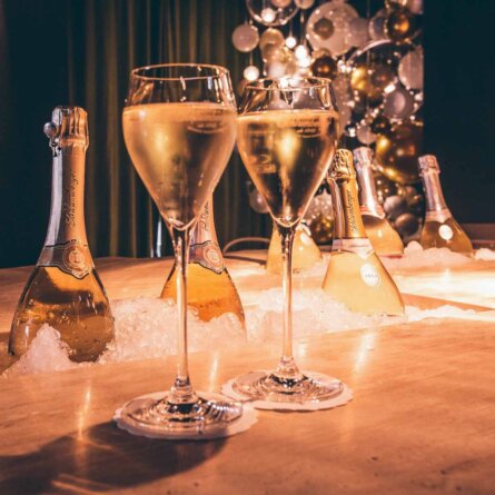 Perlwerk Pop-Up Bar Muenchen Schaumwein