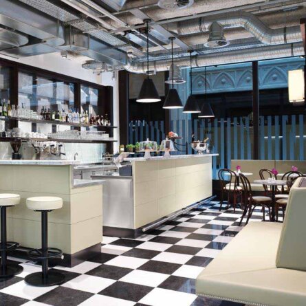 Uzwei Hamburg Fashion Blumen & Café-7