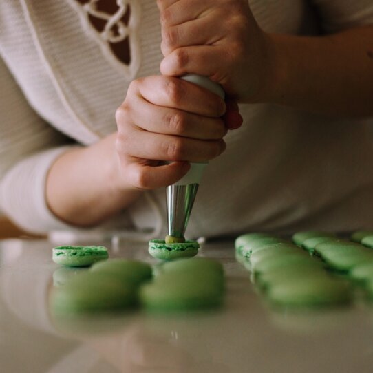 Patisserie Andreas Muschler_München Freising_Macarons Herstellung Patisserie Andreas Muschler_München Freising_Macarons Herstellung