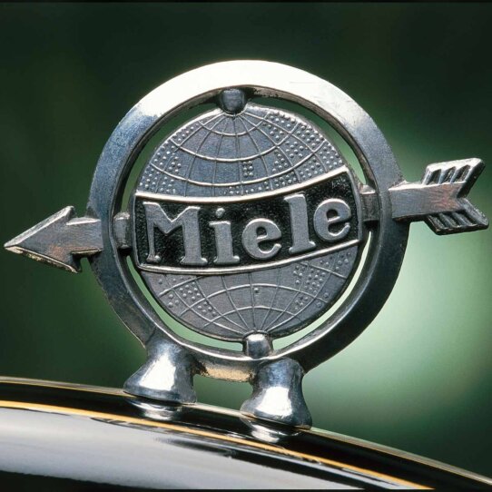 Traditionsmarke Miele Auto Markenzeichen