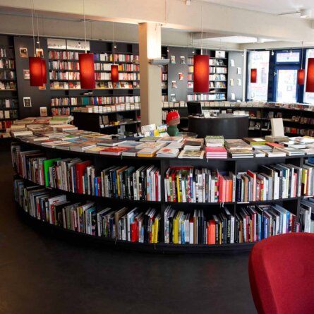 Cohen + Dobernigg Buchhandlung im Schanzenviertel