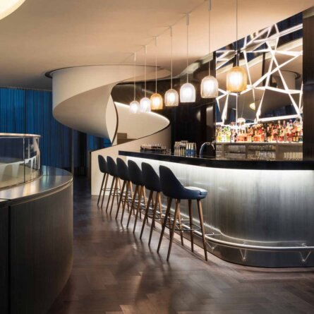 Bar im Hotel Fontenay Hamburg-2