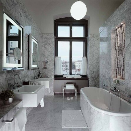 Badezimmer im Hotel de Rome Unter den Linden