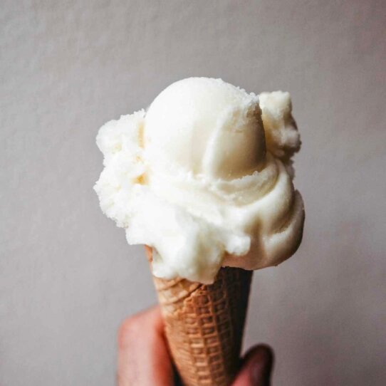 Eis bei Einer dieser Tage in Moabit-6 Eis bei Einer dieser Tage in Moabit-6