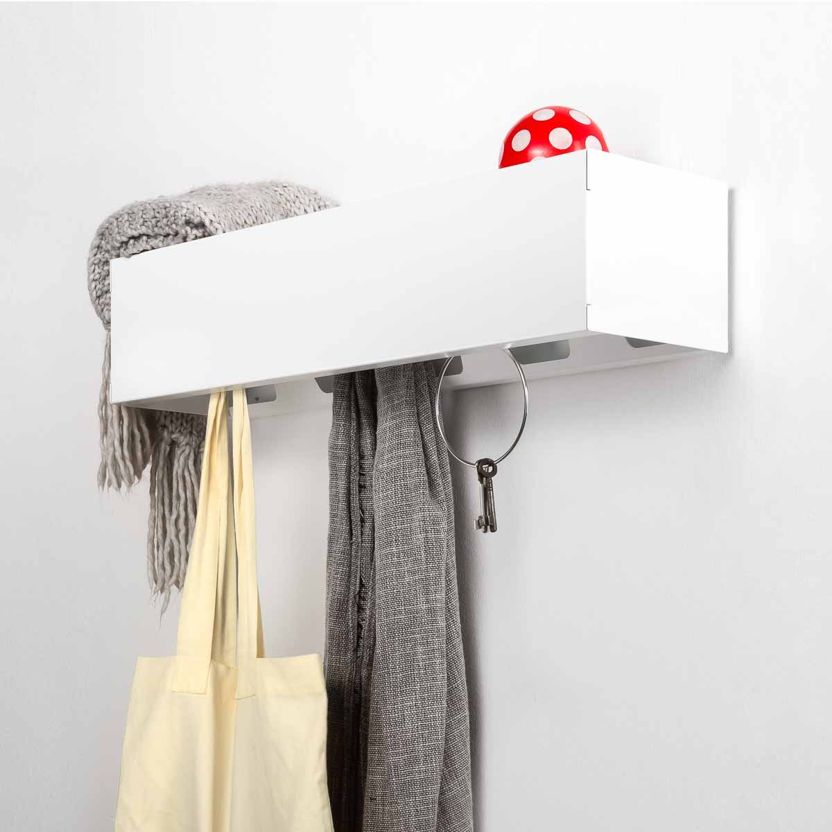 linea1 Berlin Garderobe