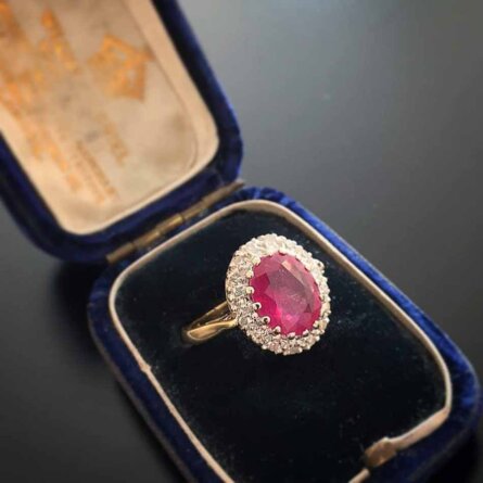 Schmuskstücke bei Antique Vintage Jewellery Berlin Mitte-13