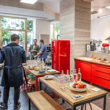 Authentic Kitchen Showroom Karl-Marx-Alee Berlin-6