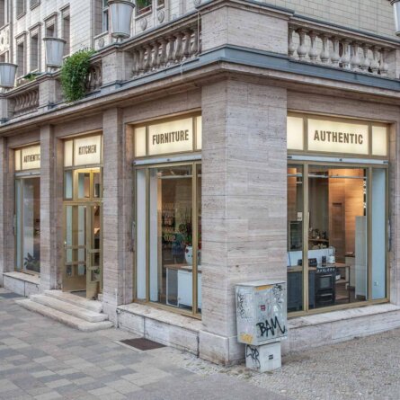 Authentic Kitchen Showroom Karl-Marx-Alee Berlin-7