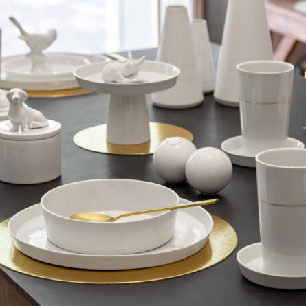 Feines Weisse I Handgemachtes Porzellan von Katy Jung