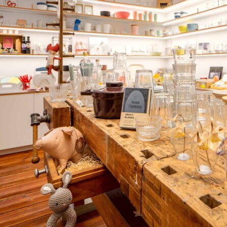 Muoto Café Concept Store und Schokoladen in Kreuzberg-3