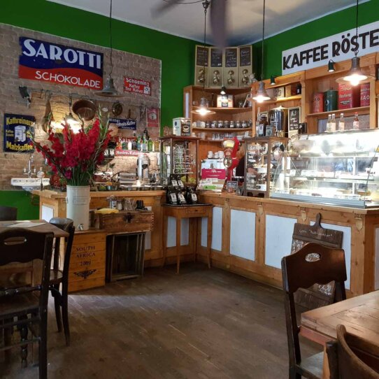 Pakolat Kaffeerösterei, Tortenmanufaktur und Café Berlin-2