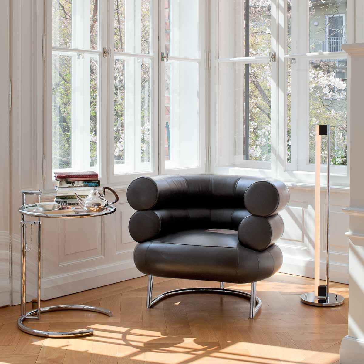 Eileen Gray Sessel Bibendum von Classicon © Foto Elias Hassos