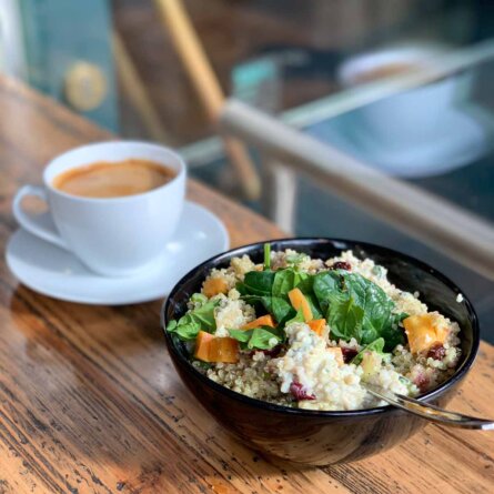 Café Neundrei am Monbijouplatz in Mitte-2