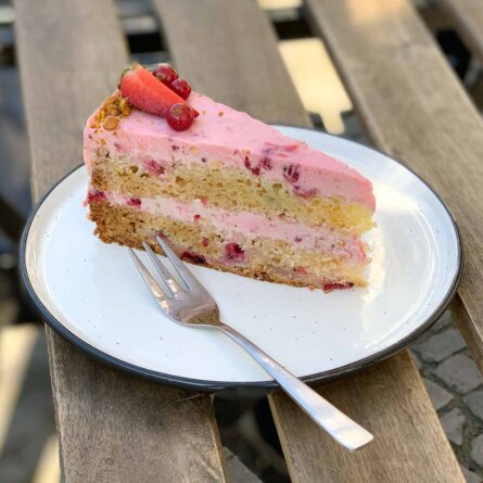 Café Neundrei am Monbijouplatz in Mitte-9