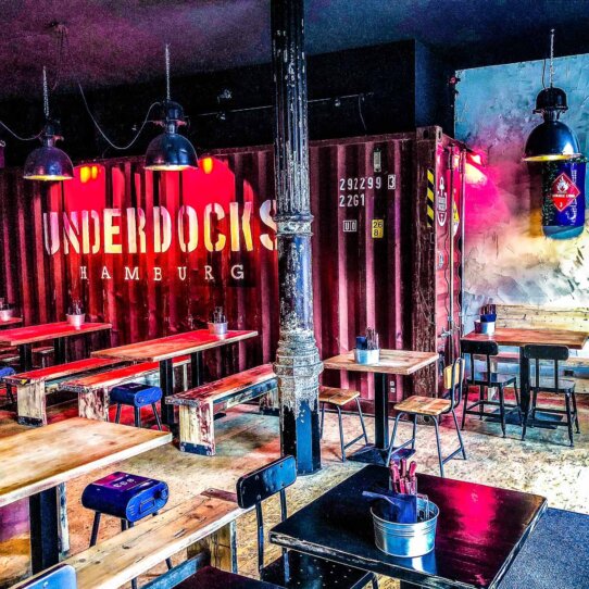 Fischbrötchen bei Underdocks in Hamburg-St.Pauli-13