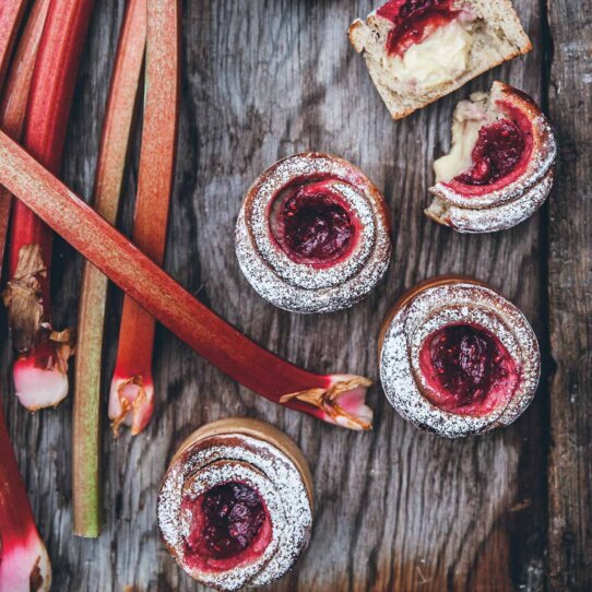 Rezept für Rhabarber-Vanille-Schnecken