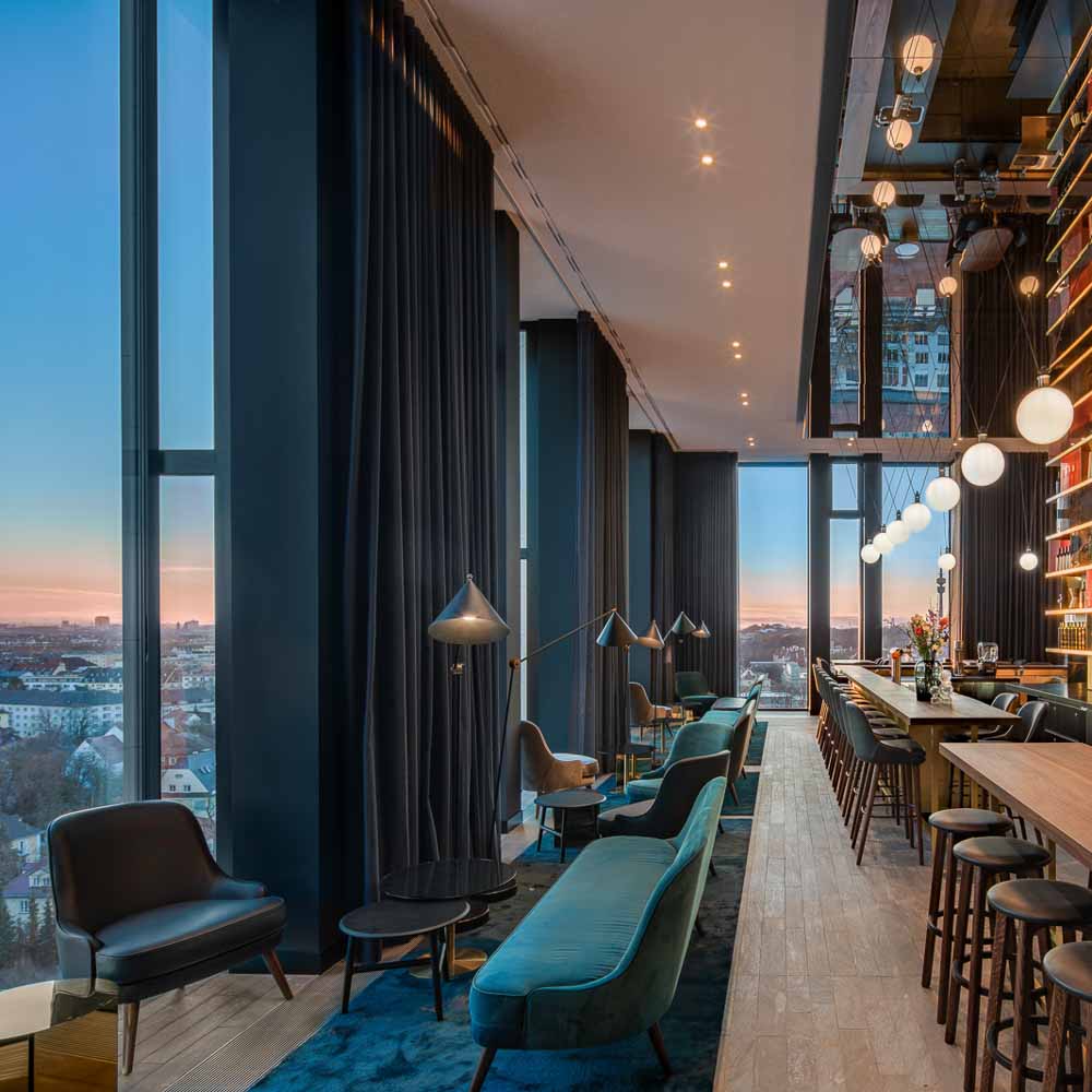 Rooftop Bar MUniqo © Andaz München-5