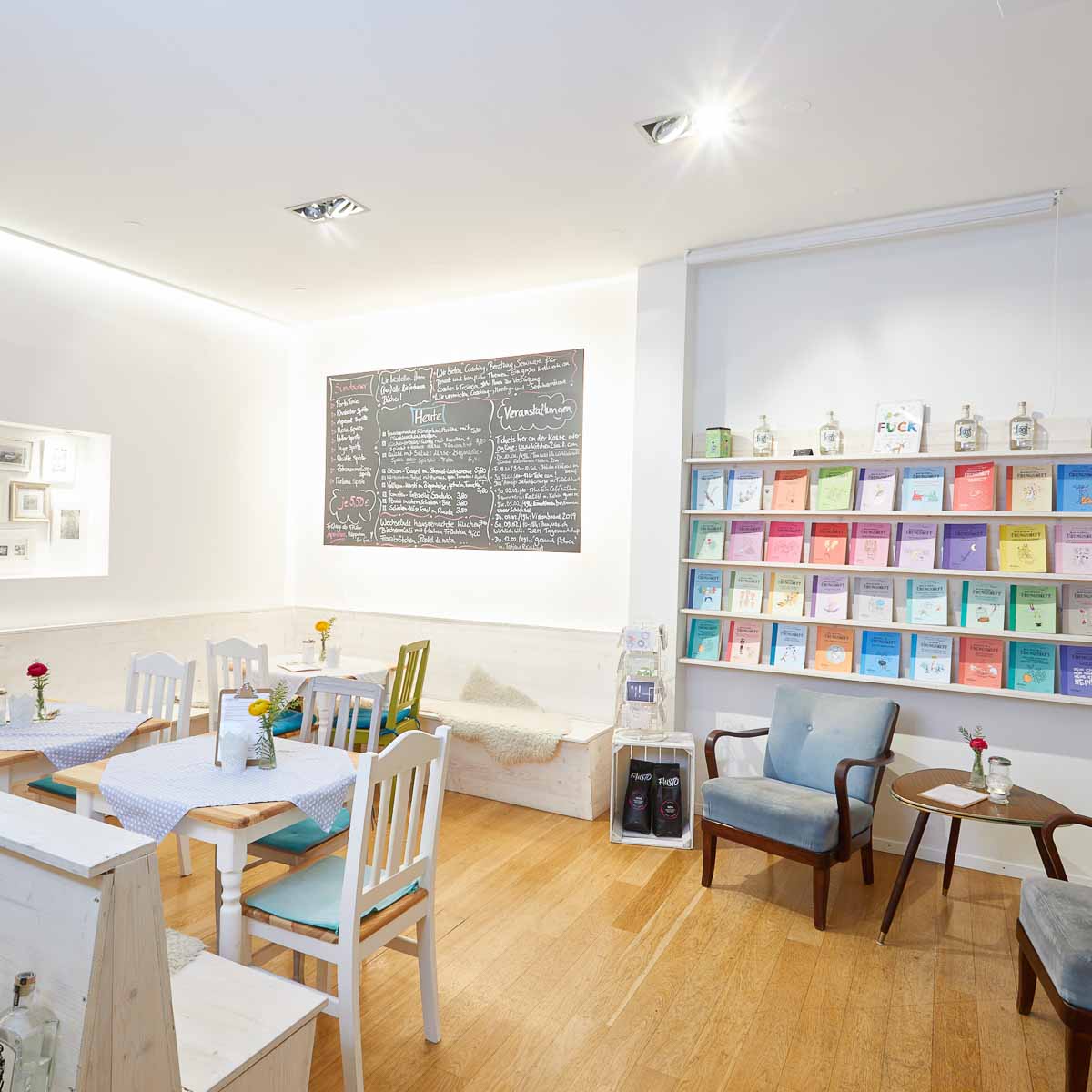 Kitchen2Soul Coaching-Café mit Buchhandlung--3