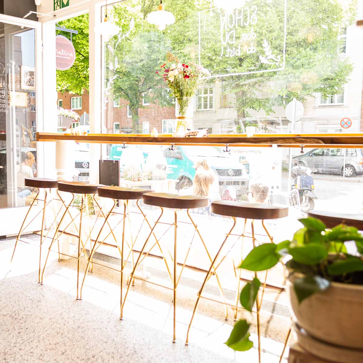 Café Malina Coffee & Stories in Hamburg-Barmbek-3