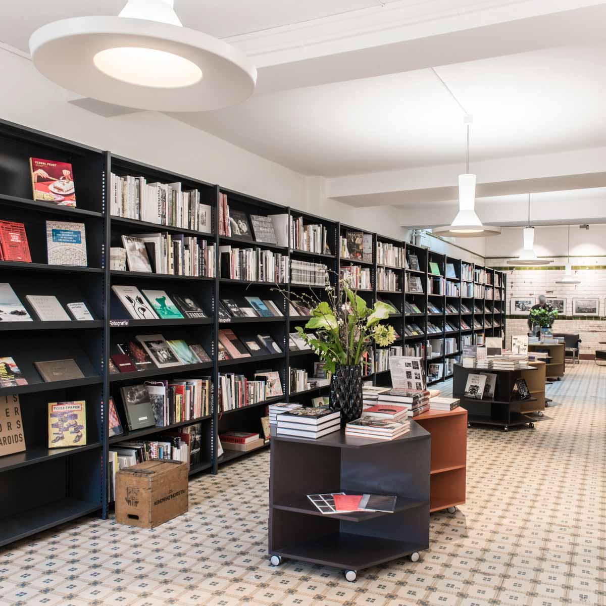 Buchhandlung Never Stop Reading Zürich-3