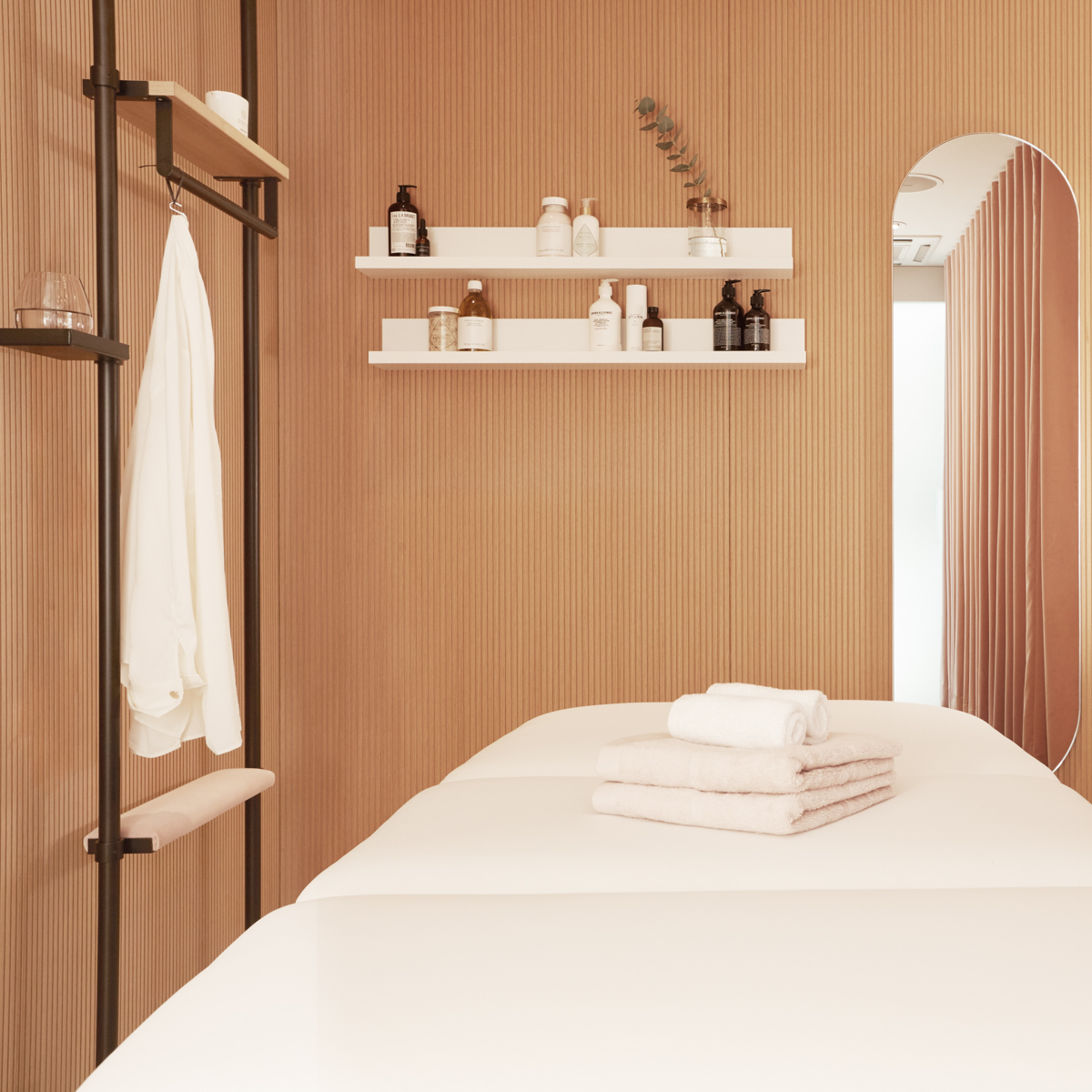 Douglas Pro Store Hamburg-10