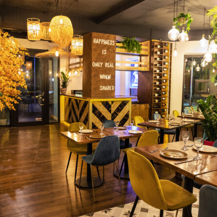 Restaurant in Maui -Neuhausen-5