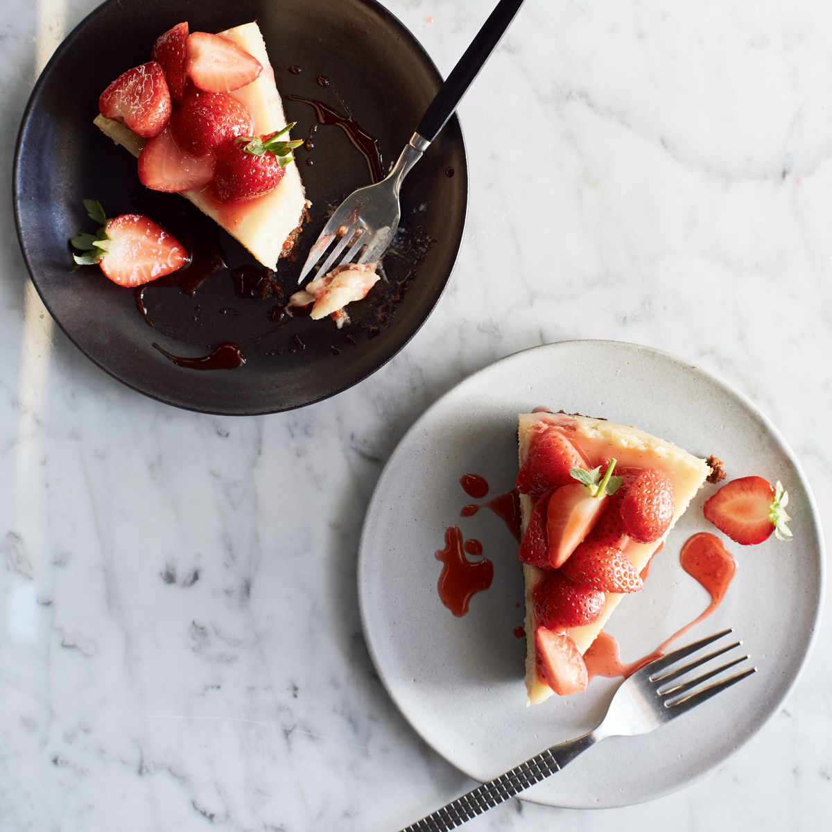 Rezept für veganen Cheescake mit Erdbeeren