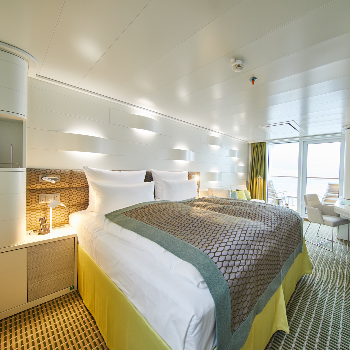 Mit der Hanseatic Nature von Hapag Lloyd nach Island-2