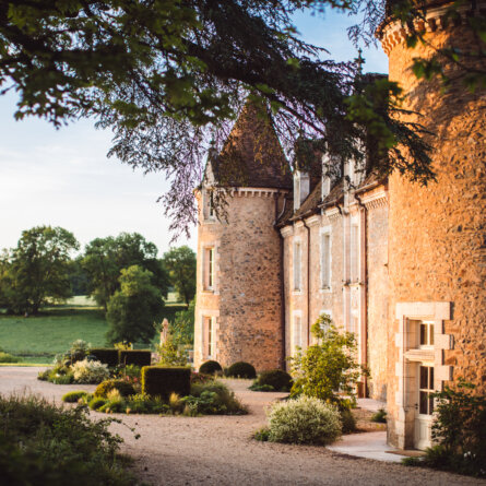 Hotel Domaine des Etangs Massignac Frankreich-11