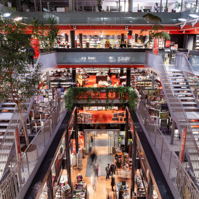 Dussmann Kulturkaufhaus Berlin Mitte-2 Dussmann Kulturkaufhaus Berlin Mitte-2