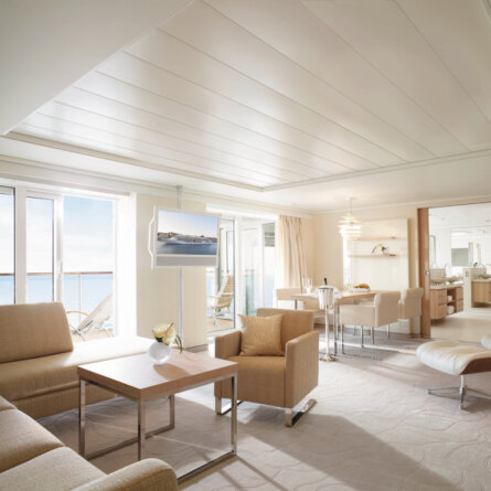 Hapag Lloyd Cruises MS Europa-18