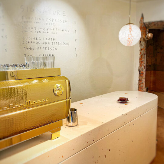 Café by Dokuwa in Hamburg Schanzenviertel