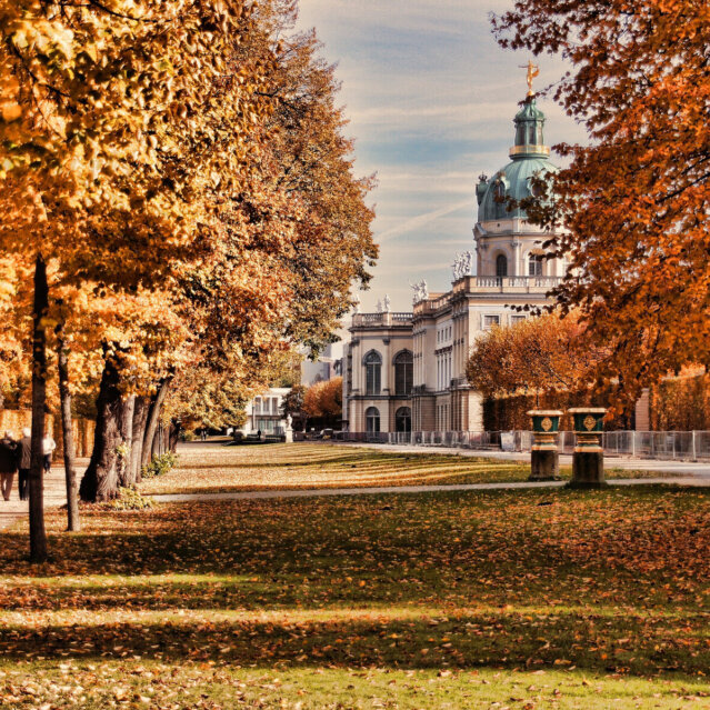 Spaziergang im Schloss Charlottenburg Spaziergang im Schloss Charlottenburg