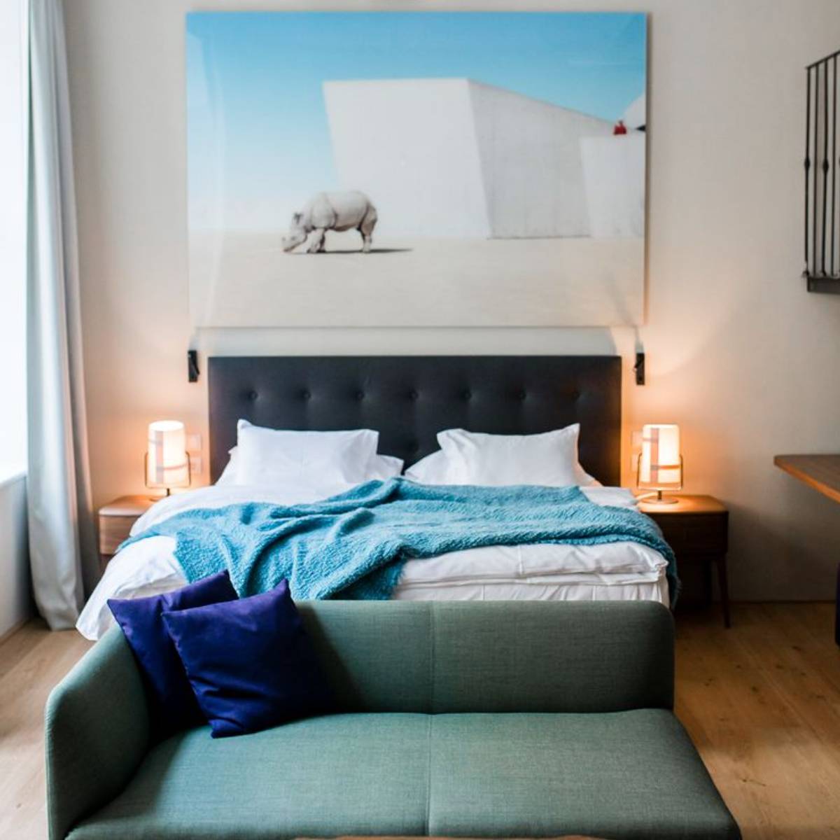 Library Suite Bed _ Hotel Altstadt Vienna