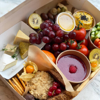 Om nom noi Om nom noi