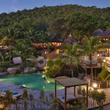 Constance Lemuria Poollandschaft