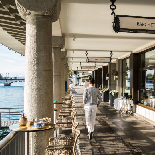 Barchetta Bar Zuerich an der Limmat  (2)